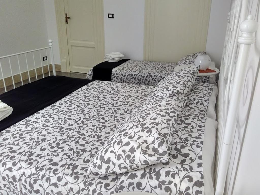 Il Lapino Hotel Palermo Bagian luar foto