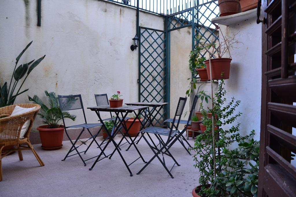 Il Lapino Hotel Palermo Bagian luar foto